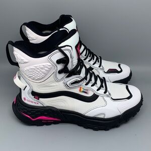 Vans UltraRange EXO Hi GORE-TEX MTE White Black Pink Pride Boots Women’s 8.5